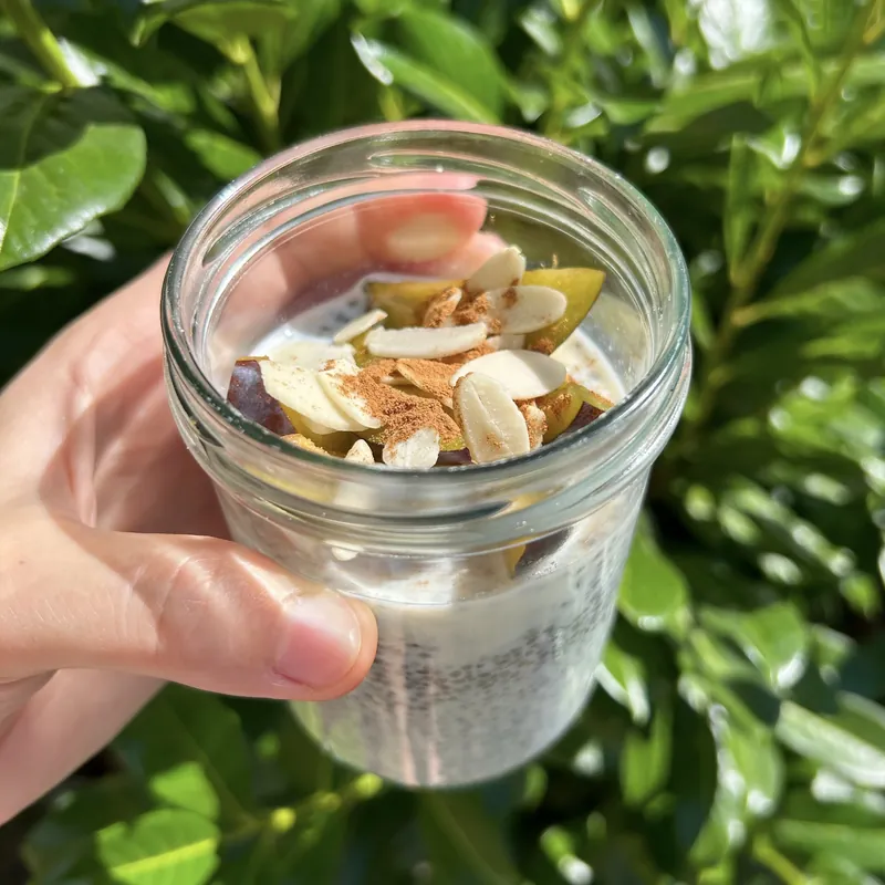 Chia pudink se švestkami a mandlemi, recept z Nutrikalkulačky