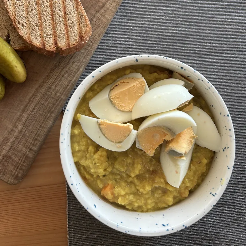 Rychlá červená čočka s vejcem, recept z Nutrikalkulačky