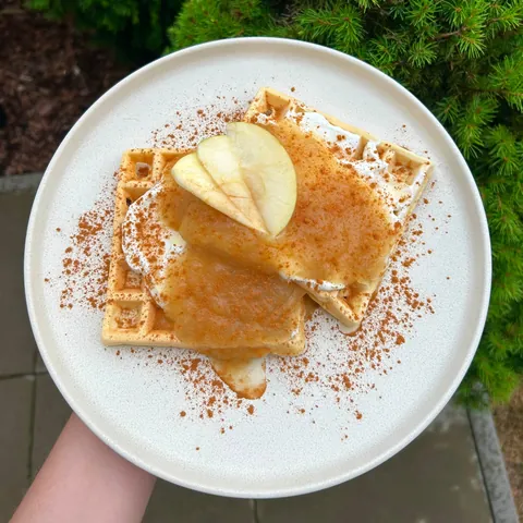 Podzimní vafle s jablečným přelivem, recept s výživovými hodnotami