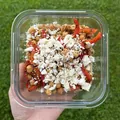 Cizrna na paprice s balkánským sýrem a kuskusem, recept z Nutrikalkulačky