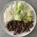 Krůtí játra na cibulce s rýží, recept s výživovými hodnotami