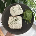 Sýrová pomazánka s chlebem, recept s výživovými hodnotami