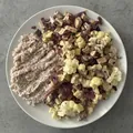 Tofu na pánvi s květákem a pohankou, recept s výživovými hodnotami