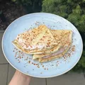 Zdravé palačinky s řeckým jogurtem a malinovým džemem, recept s výživovými hodnotami